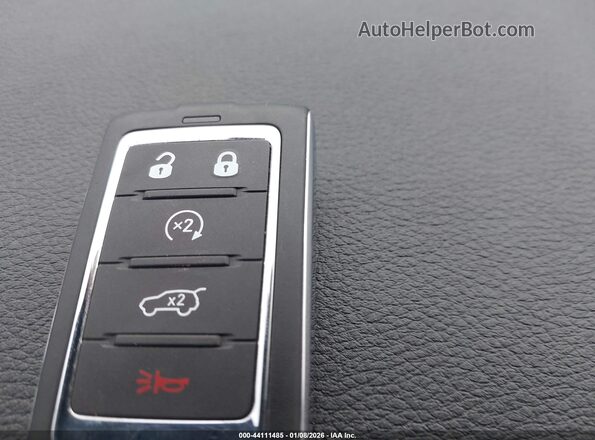 1C4RJHBG2SC338045 2025 JEEP GRAND CHEROKEE Белый Вид панели приборов