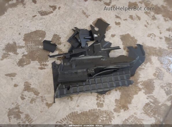 1C4RJHBG6SC339876 2025 JEEP GRAND CHEROKEE Красный Вид щитка приборов