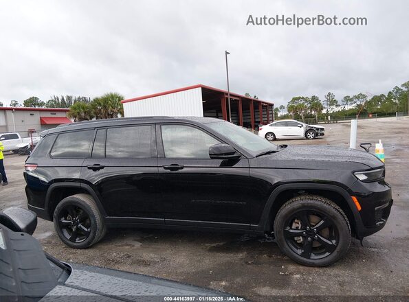 1C4RJJBG4P8714682 2023 JEEP GRAND CHEROKEE L Черный Вид задней части салона