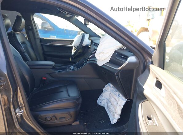 1C4RJKBG2R8553001 2024 JEEP GRAND CHEROKEE L Серый Вид салона спереди