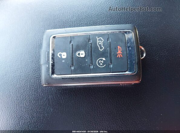 1C4RJKBG5M8127666 2021 JEEP GRAND CHEROKEE L Черный Вид панели приборов