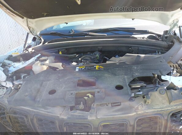1C4RJKBG9R8501848 2024 JEEP GRAND CHEROKEE L Белый Вид сзади