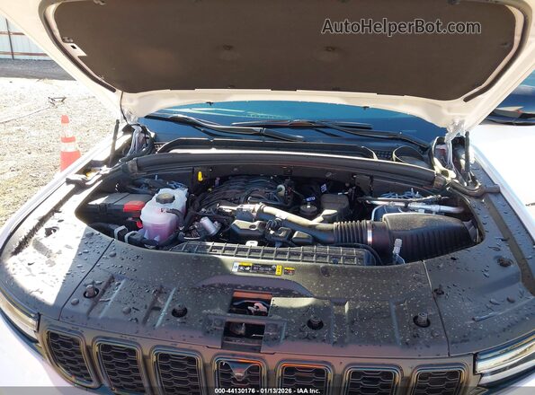 1C4RJKBG9S8743674 2025 JEEP GRAND CHEROKEE L Белый Вид сзади