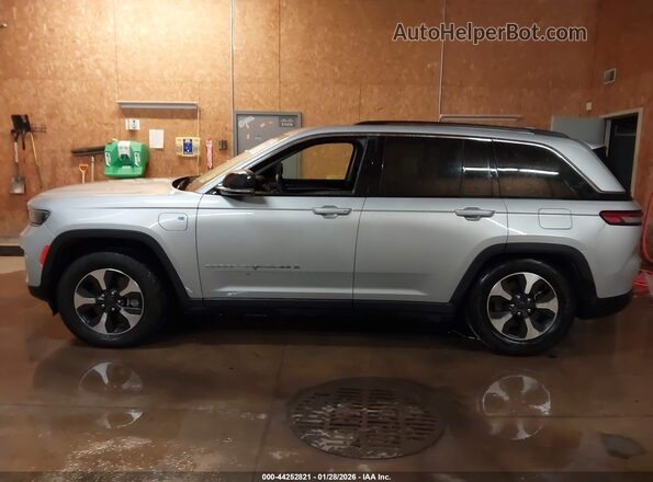 1C4RJYB63RC720456 2024 JEEP GRAND CHEROKEE 4XE Серебряный Панорамный вид салона 360°