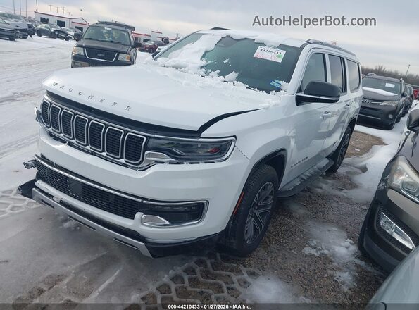 1C4SJSBP4SS530605 2025 JEEP WAGONEER L Белый Передняя левая четверть