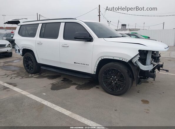 1C4SJSBP8PS560956 2023 JEEP WAGONEER L Белый Передняя правая четверть