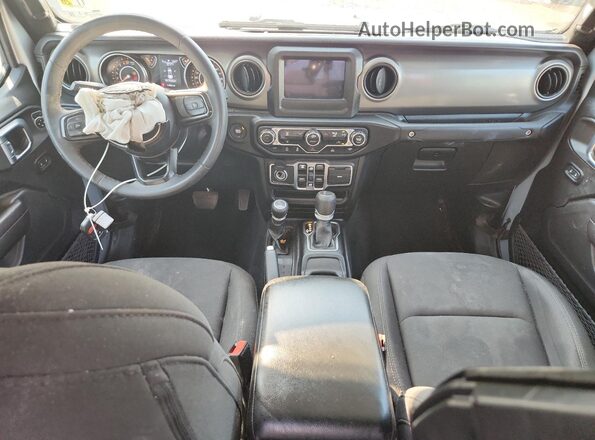 1C6JJTAG8PL565515 2023 JEEP GLADIATOR Silver Widok deski rozdzielczej