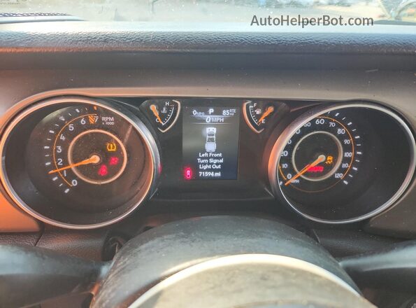 1C6JJTAG8PL565515 2023 JEEP GLADIATOR Silver Widok zestawu wskaźników