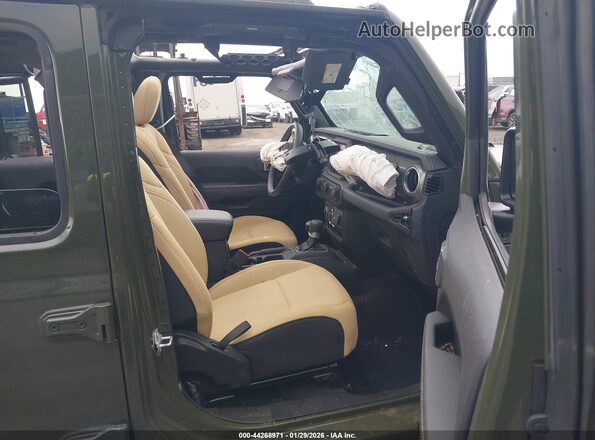 1C6JJTFM0PL519935 2023 JEEP GLADIATOR Зеленый Вид салона спереди