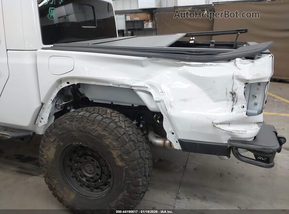 1C6PJTAG4SL505220 2025 JEEP GLADIATOR Белый Вид спереди
