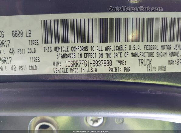 1C6RR7FG1HS837888 2017 RAM 1500 Серый Вид подкапотного пространства