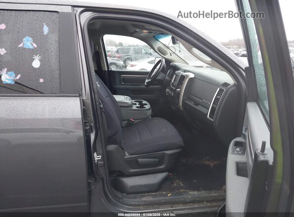 1C6RR7GT8GS397176 2016 RAM 1500 Черный Вид салона спереди