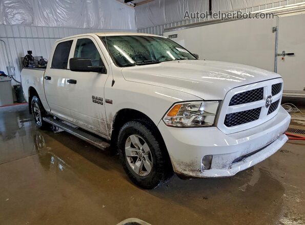 1C6RR7KT3JS202647 2018 RAM 1500 Белый Передняя правая четверть