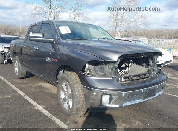 1C6RR7LM1HS879374 2017 RAM 1500 Серый Передняя правая четверть