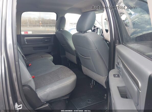 1C6RR7LM1HS879374 2017 RAM 1500 Серый Вид наклейки с VIN-кодом