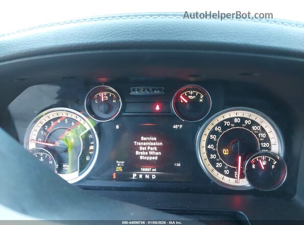 1C6RR7NT6HS690546 2017 RAM 1500 Черный Вид задних сидений