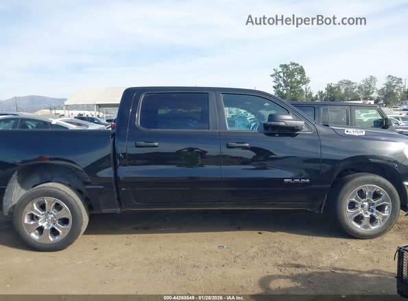 1C6RREFGXRN113525 2024 RAM 1500 Черный Вид щитка приборов