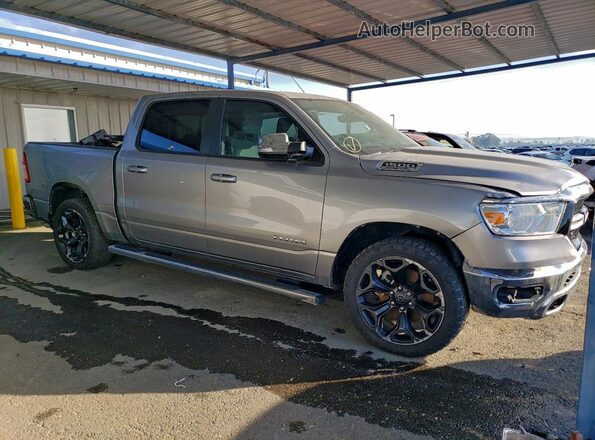 1C6RRFFG6NN343191 2022 RAM 1500 Серебряный Передняя правая четверть