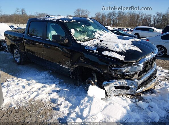 1C6SRFFP6SN555439 2025 RAM 1500 Черный Передняя правая четверть