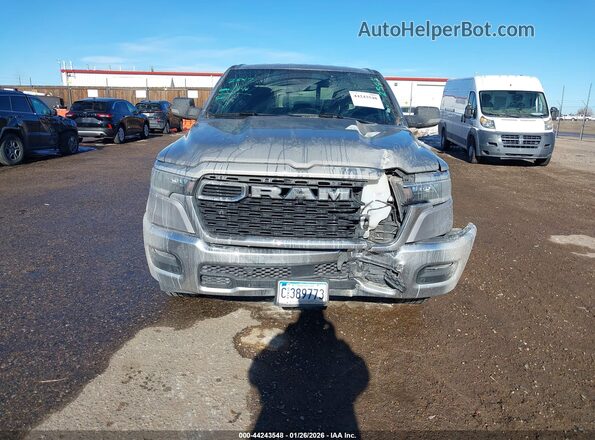 1C6SRFFP8SN562618 2025 RAM 1500 Серебряный Вид щитка приборов