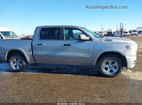 1C6SRFFP8SN562618 2025 RAM 1500 Серебряный Вид задней части салона
