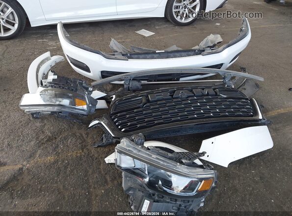 1C6SRFFP9SN517400 2025 RAM 1500 Белый Вид щитка приборов