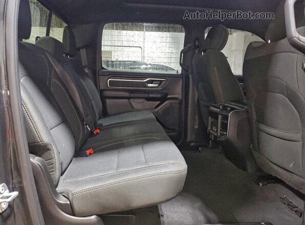 1C6SRFFT6KN730866 2019 RAM 1500 Черный Вид задних сидений
