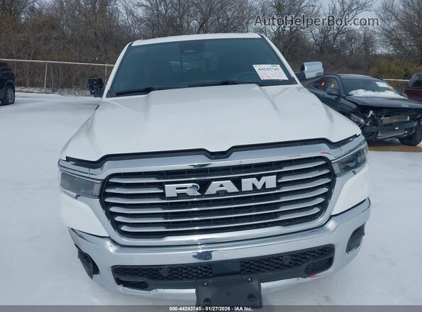 1C6SRFJP0TN255050 2026 RAM 1500 White Widok zestawu wskaźników