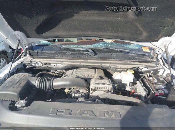 1C6SRFJT1LN409472 2020 RAM 1500 Белый Вид сзади