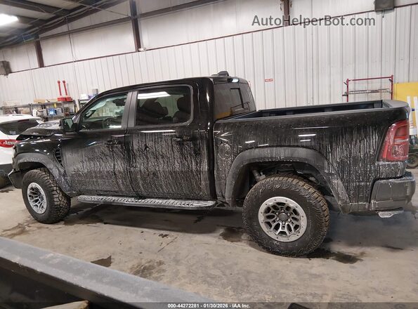 1C6SRFUP6TN254707 2026 RAM 1500 Черный Панорамный вид салона 360°