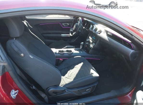 1FA6P8TH0H5356989 2017 FORD MUSTANG Red Vista interior delantera