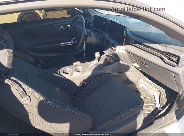 1FA6P8TH3S5103687 2025 FORD MUSTANG Белый Вид салона спереди