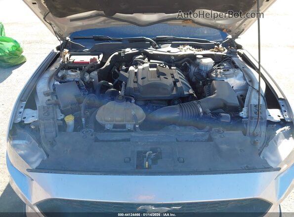 1FA6P8TH9J5157008 2018 FORD MUSTANG Серебряный Вид сзади