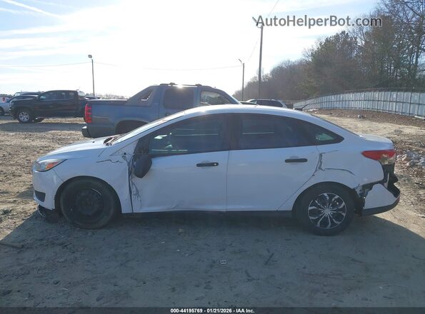 1FADP3E29GL355093 2016 FORD FOCUS Белый 