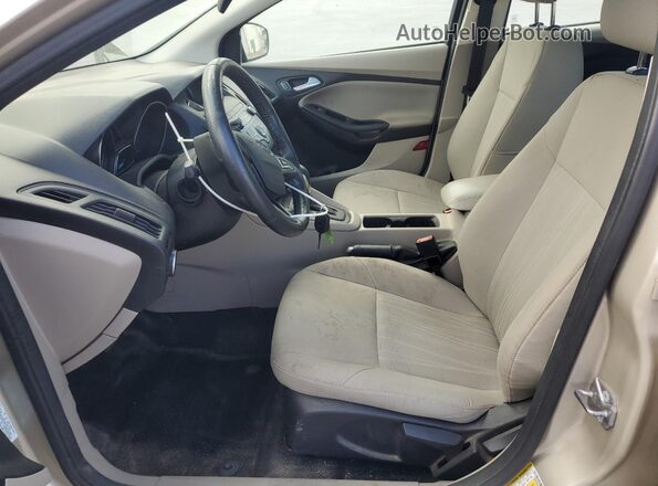 1FADP3F25JL219257 2018 FORD FOCUS Желто-коричневый Вид салона спереди