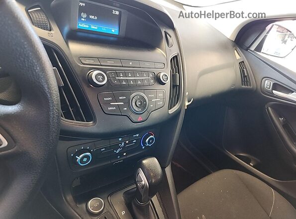 1FADP3F26JL229764 2018 FORD FOCUS Белый Передняя левая четверть