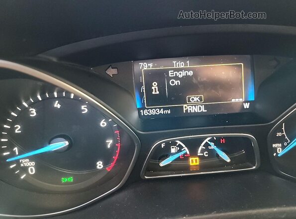 1FADP3F26JL229764 2018 FORD FOCUS Белый 