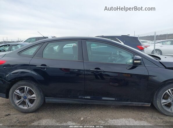 1FADP3FE8JL233292 2018 FORD FOCUS Черный Вид задней части салона
