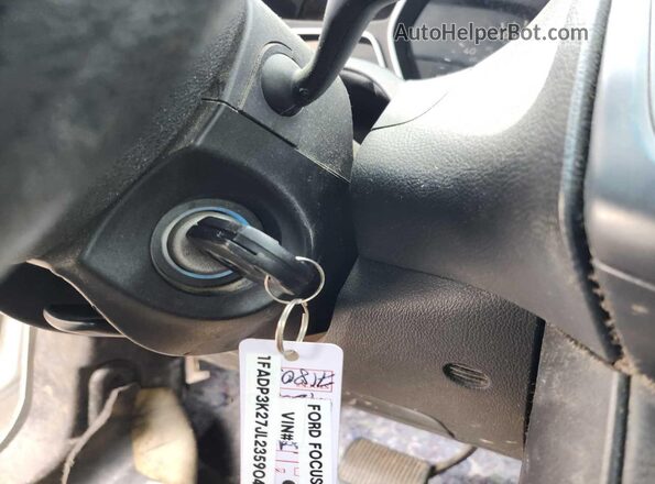 1FADP3K27JL235904 2018 FORD FOCUS  Задняя правая четверть