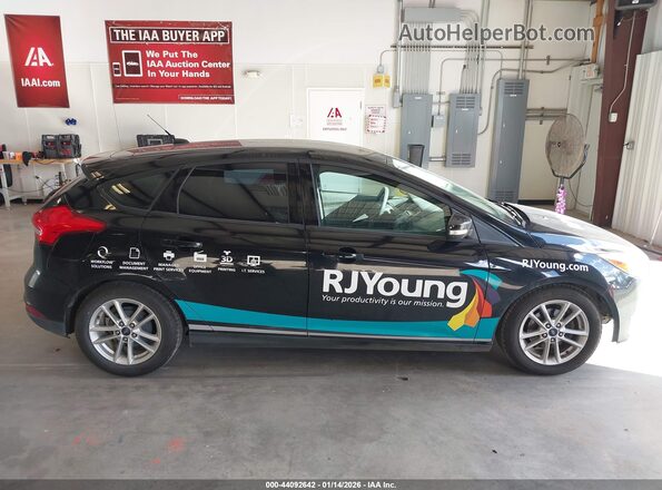 1FADP3K28GL393483 2016 FORD FOCUS Черный 