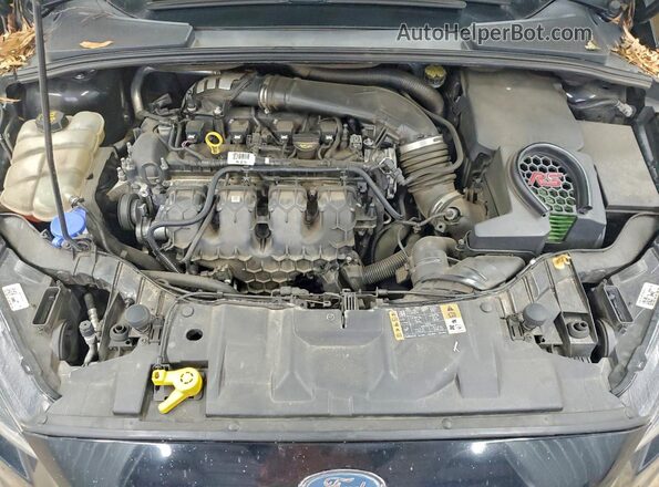 1FADP3L95JL266354 2018 FORD FOCUS Черный Вид задней части салона