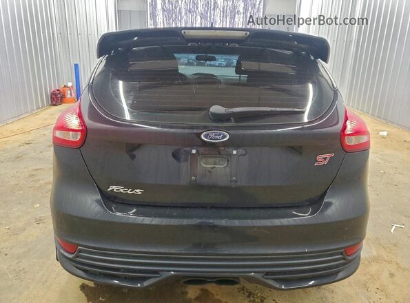 1FADP3L95JL266354 2018 FORD FOCUS Черный Вид сзади