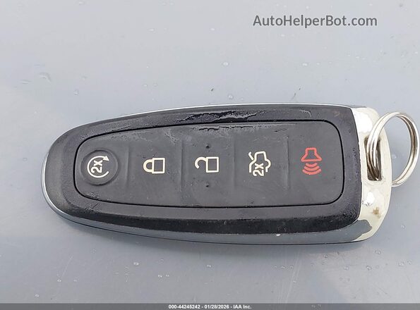 1FADP5FU9HL108394 2017 FORD C-MAX ENERGI Белый Вид панели приборов