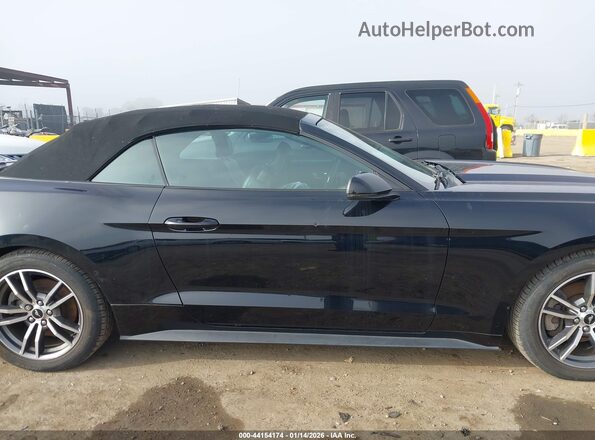 1FATP8UH3H5204240 2017 FORD MUSTANG Черный Вид задней части салона
