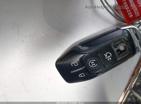 1FATP8UH3H5204240 2017 FORD MUSTANG Черный Вид панели приборов
