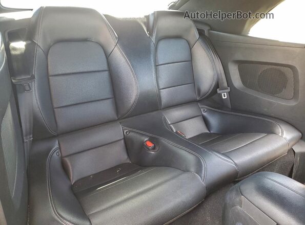 1FATP8UH3P5109028 2023 FORD MUSTANG Charcoal Widok tylnych siedzeń