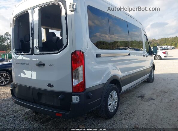 1FBAX2C83RKA42567 2024 FORD PASSENGER Белый Задняя правая четверть