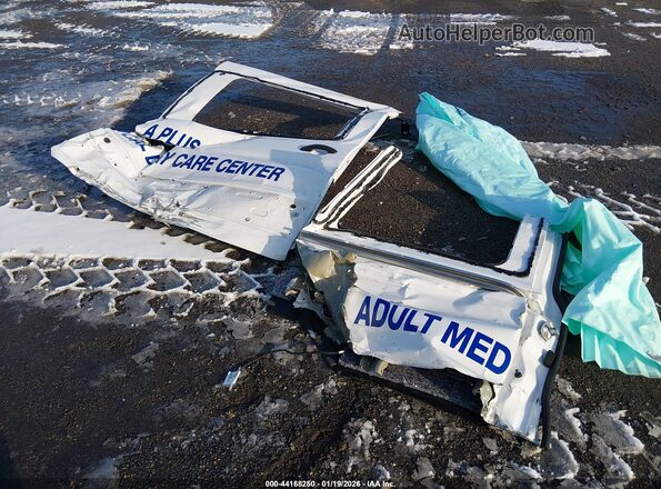 1FBAX2C84RKA02630 2024 FORD PASSENGER White Вид задніх сидінь