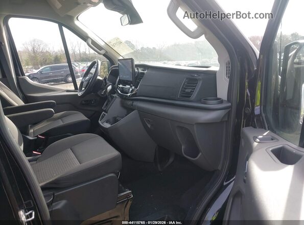1FBAX2C86RKB81706 2024 FORD PASSENGER Black Vista interior delantera
