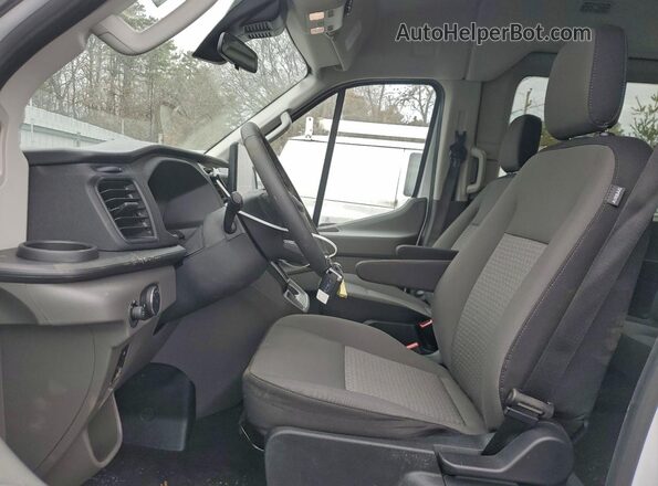 1FBAX2C89TKA20337 2026 FORD TRANSIT White Widok wnętrza z przodu
